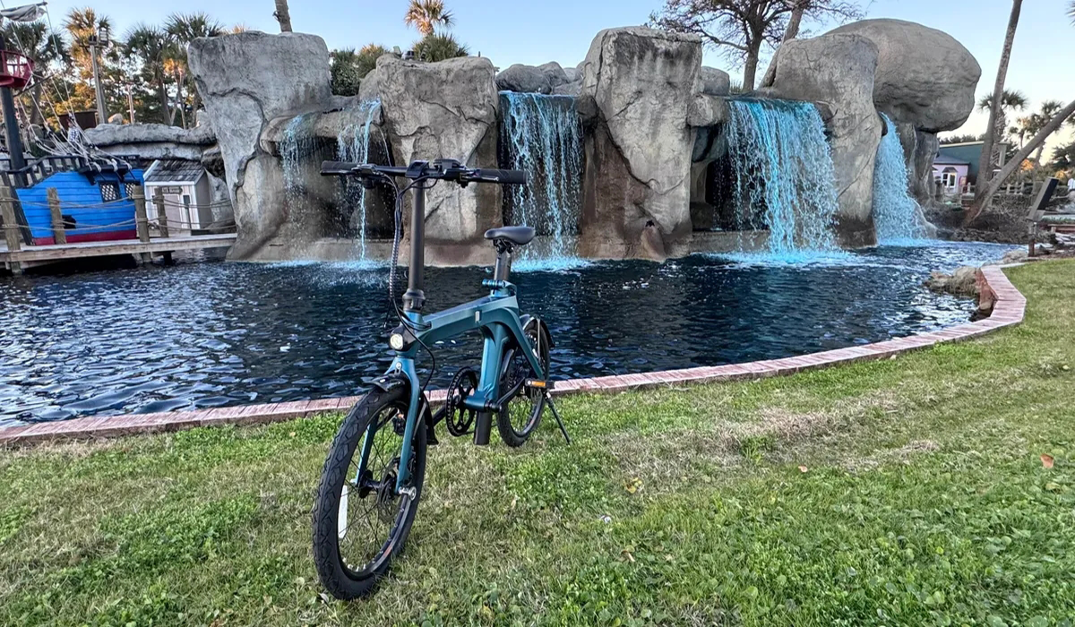 Fiido X E-Bike Review: A Simple, Sleek Folding Electric Bike