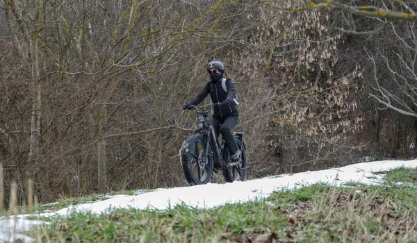 Winter Commuting with an E-Bike: Tips for Reliable Riding in Cold Weather