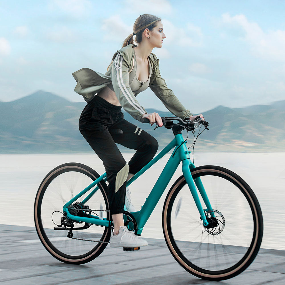 Woman Ride Fiido E-Gravel C22 Electric Bike