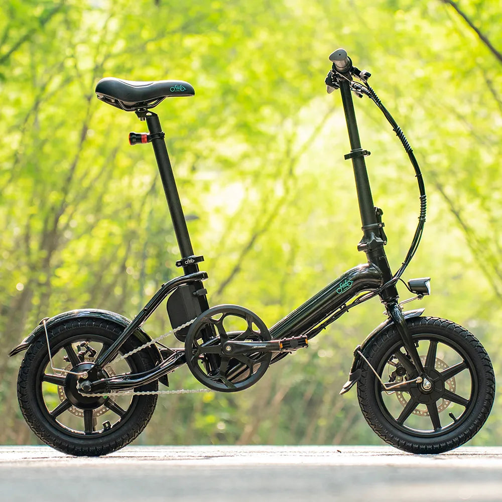Fiido D3 Pro Urban Edition E-Bike, 250W Motor, 20.5miles Range, Foldable Stem, Handlebar Bag & Phone Holder, Black/White